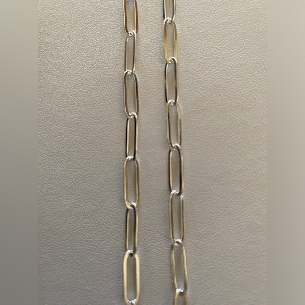 NEW ITEM! 4mm, 18inch Italian Sterling Silver Paperclip chain - Picture 3 of 5